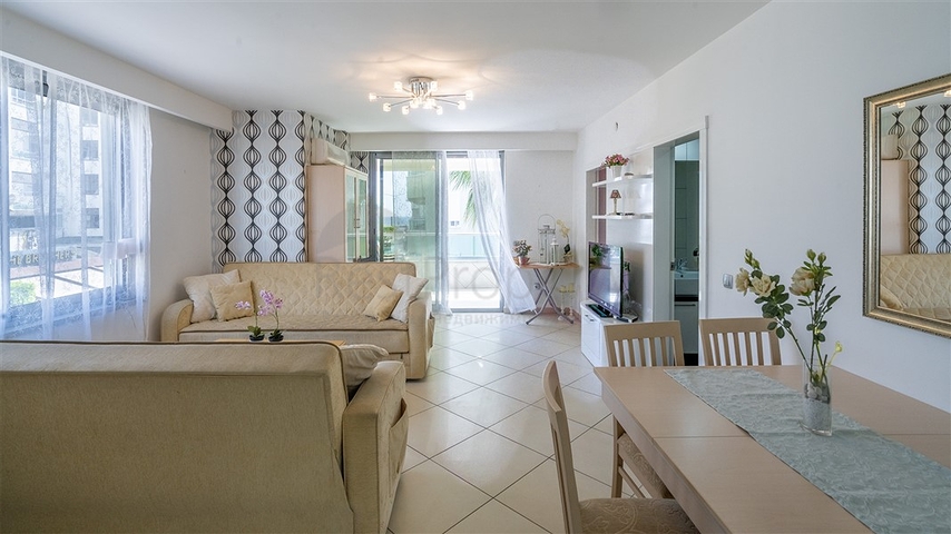 Меблированная квартира в 50 метрах от пляжа в самом центре Оба