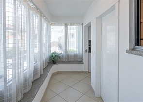 Меблированная квартира в 50 метрах от пляжа в самом центре Оба