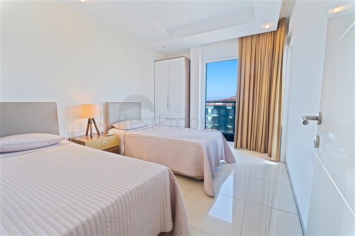 Семейная квартира в ухоженном комплексе с отельной инфраструктурой