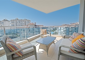 Семейная квартира в ухоженном комплексе с отельной инфраструктурой