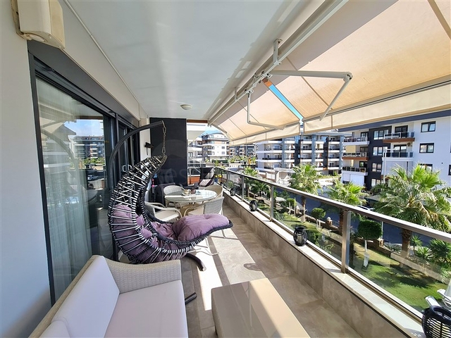 Современная квартира с полным комфортом в центре Оба