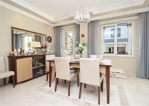 Двухуровневая меблированная квартира 3+1 с просторной террасой в центре Аланьи