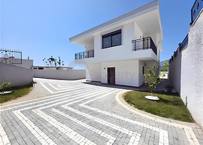 Роскошная вилла 4+1 с частным бассейном и видом на море в Каргыджаке