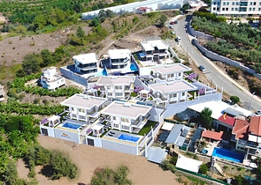 Роскошная вилла 4+1 с частным бассейном и видом на море в Каргыджаке