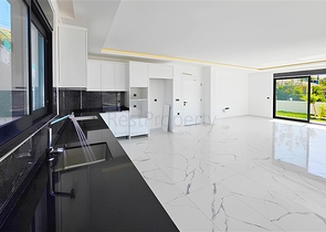 Роскошная вилла 4+1 с частным бассейном и видом на море в Каргыджаке