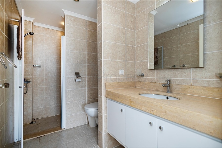 Просторная квартира 2+1 в комплексе с развитой инфраструктурой в районе Джикджилли