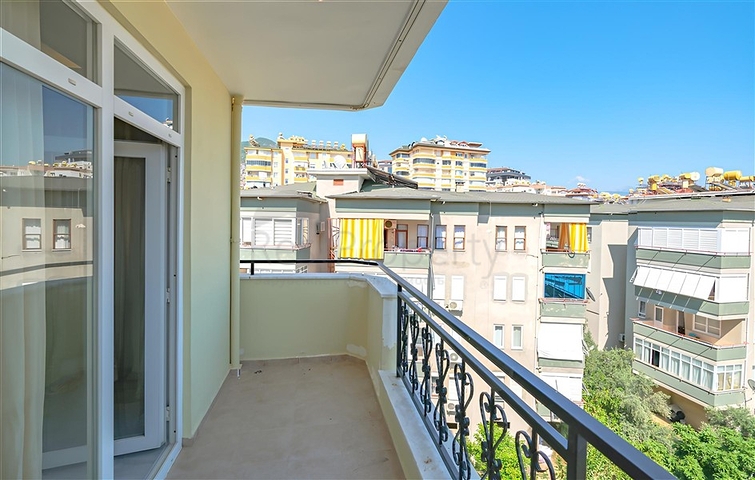 Квартира 2+1 в районе пляжа Клеопатра — центр Аланьи и шаговая доступность до моря