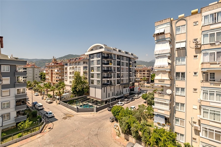 Просторный пентхаус 4+1 в уютном жилом комплексе в районе Оба — комфорт для всей семьи