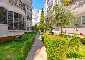 Просторный пентхаус 4+1 в уютном жилом комплексе в районе Оба — комфорт для всей семьи