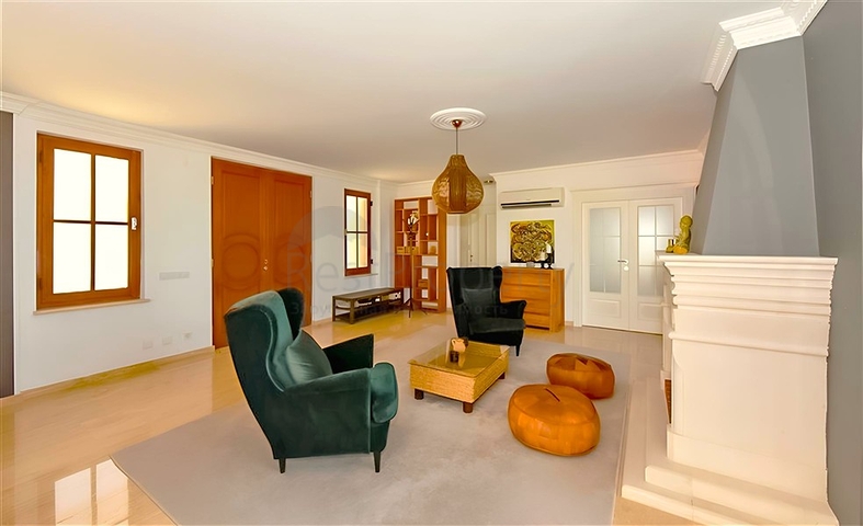 Элитная вилла 5+2 с видом на море в центре Аланьи — приватность, комфорт и роскошь в одном месте