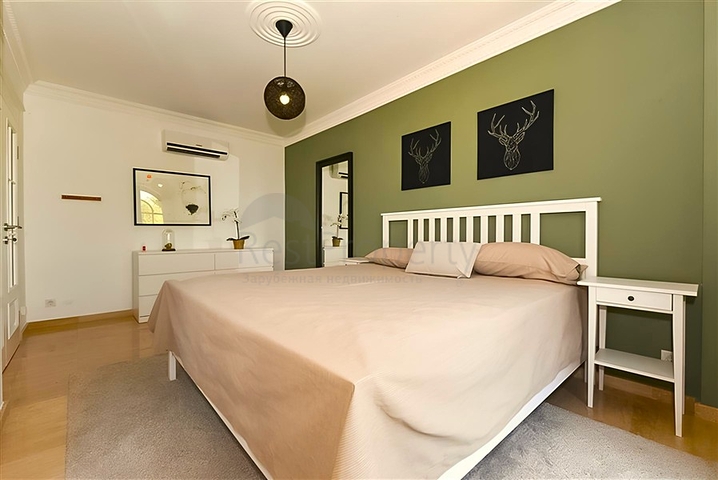 Элитная вилла 5+2 с видом на море в центре Аланьи — приватность, комфорт и роскошь в одном месте