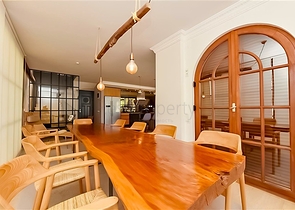 Элитная вилла 5+2 с видом на море в центре Аланьи — приватность, комфорт и роскошь в одном месте