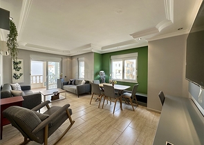 Просторная меблированная квартира 2+1 всего в 150 метрах от моря в районе Оба