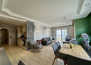 Просторная меблированная квартира 2+1 всего в 150 метрах от моря в районе Оба