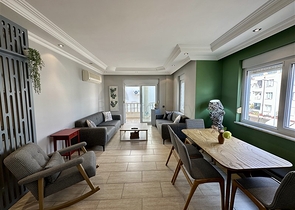 Просторная меблированная квартира 2+1 всего в 150 метрах от моря в районе Оба