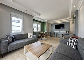 Просторная меблированная квартира 2+1 всего в 150 метрах от моря в районе Оба