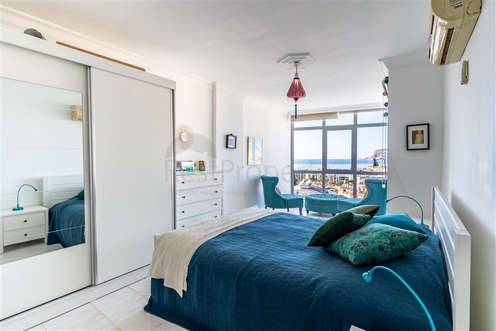 Светлая квартира с панорамным видом на море в районе Тосмур