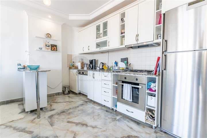 Светлая квартира с панорамным видом на море в районе Тосмур