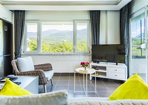 Уютная квартира 2+1 в доме с бассейном и зелёной территорией