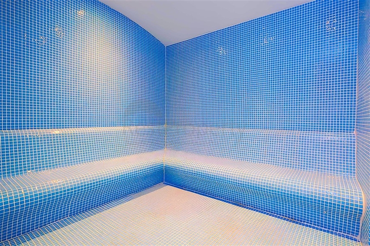 Современная квартира у моря в жилом комплексе премиум-класса