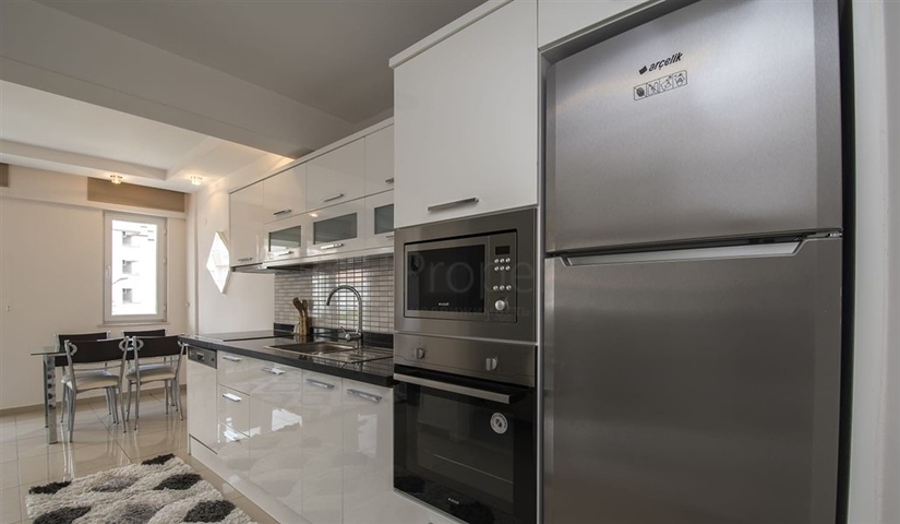 Просторная меблированная квартира 2+1 в 350 метрах от знаменитого пляжа Клеопатра