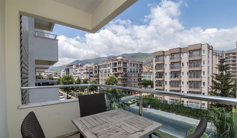 Просторная меблированная квартира 2+1 в 350 метрах от знаменитого пляжа Клеопатра