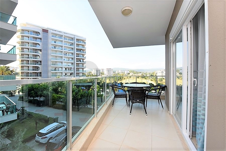 Уютная квартира 1+1 в жилом комплексе с богатой инфраструктурой в Авсалларе