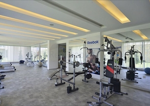 Уютная квартира 1+1 в жилом комплексе с богатой инфраструктурой в Авсалларе