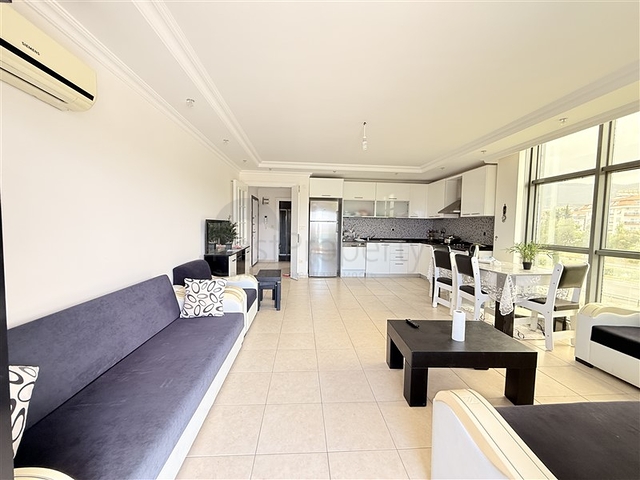 Просторная квартира 1+1 с полной мебелью и богатой инфраструктурой в Джикджилли