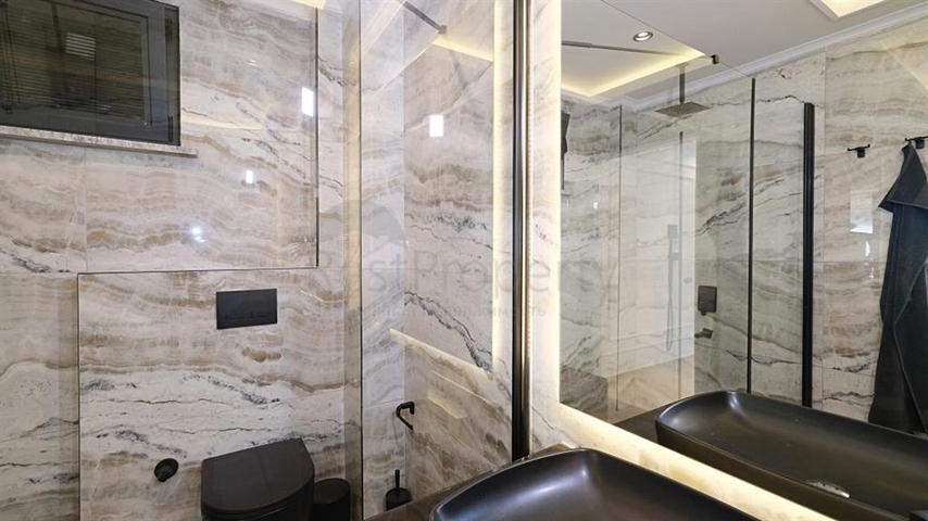 Современная вилла с панорамным видом на море в Аланье