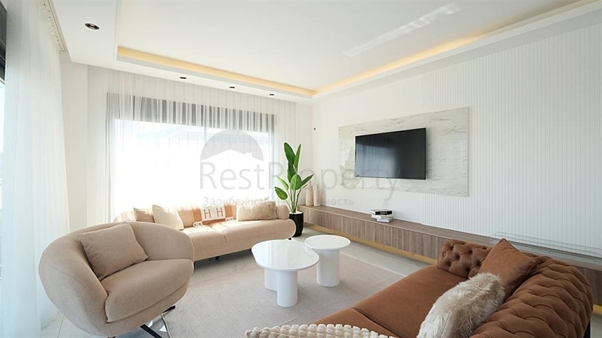 Современная вилла с панорамным видом на море в Аланье