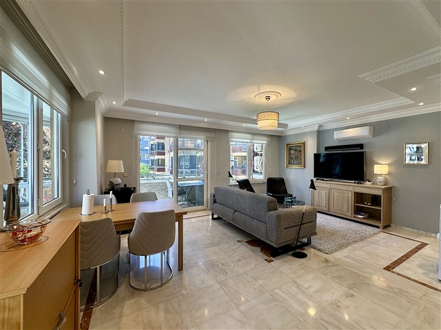 Уютная меблированная квартира в районе Оба — всего 400 метров от моря