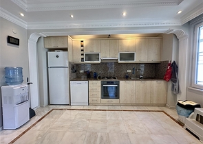 Уютная меблированная квартира в районе Оба — всего 400 метров от моря