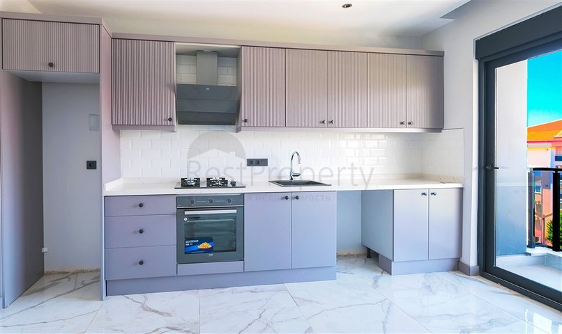 Пентхаус у моря с просторными террасами и панорамными видами