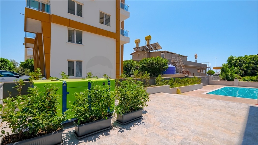 Пентхаус у моря с просторными террасами и панорамными видами