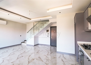 Пентхаус у моря с просторными террасами и панорамными видами