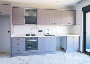 Пентхаус у моря с просторными террасами и панорамными видами