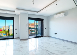 Пентхаус у моря с просторными террасами и панорамными видами