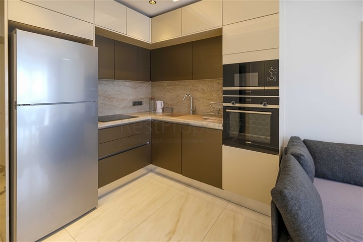 Современная квартира с панорамным видом на море в центре Махмутлара