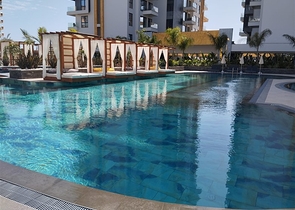 Современная квартира с панорамным видом на море в центре Махмутлара