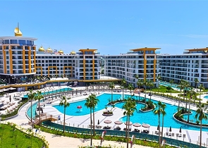 Роскошная квартира 3+1 с садом в элитном комплексе у моря