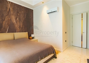 Роскошная квартира 3+1 с садом в элитном комплексе у моря