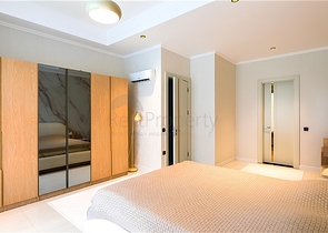 Роскошная квартира 3+1 с садом в элитном комплексе у моря