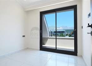 Пентхаус 2+1 с террасой в современном комплексе в районе Оба