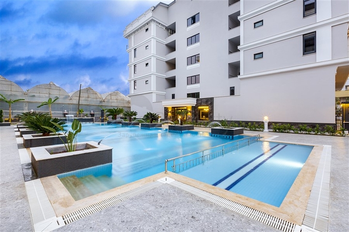 Просторный пентхаус 3+1 с видом на море всего в 50 метрах от пляжа