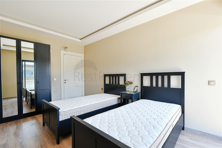 Просторный пентхаус 3+1 с видом на море всего в 50 метрах от пляжа