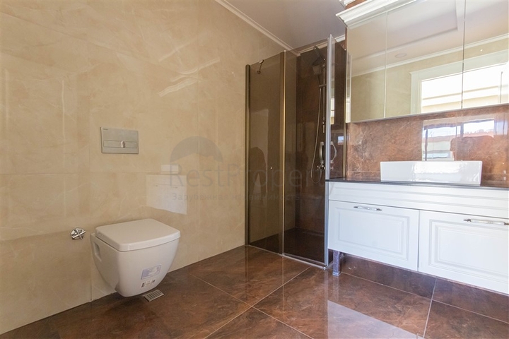 Пентхаус 3+1 в 50 метрах от моря — простор и комфорт рядом с природой