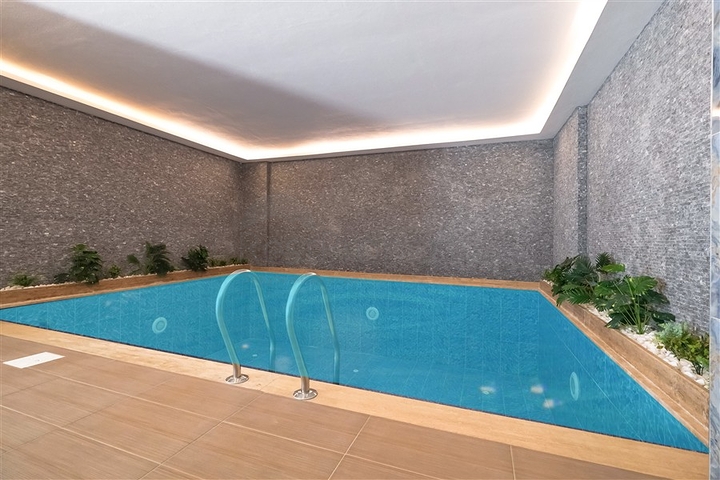 Современный пентхаус 2+1 в престижном комплексе в Махмутларе