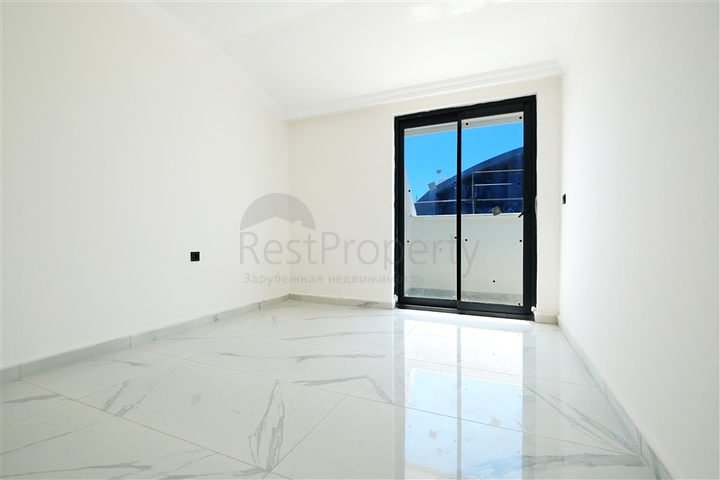 Современный пентхаус 2+1 в престижном комплексе в Махмутларе