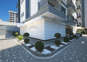 Современный пентхаус 2+1 в престижном комплексе в Махмутларе